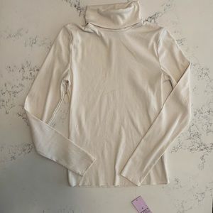 Off White Wild Fable Turtleneck NWT